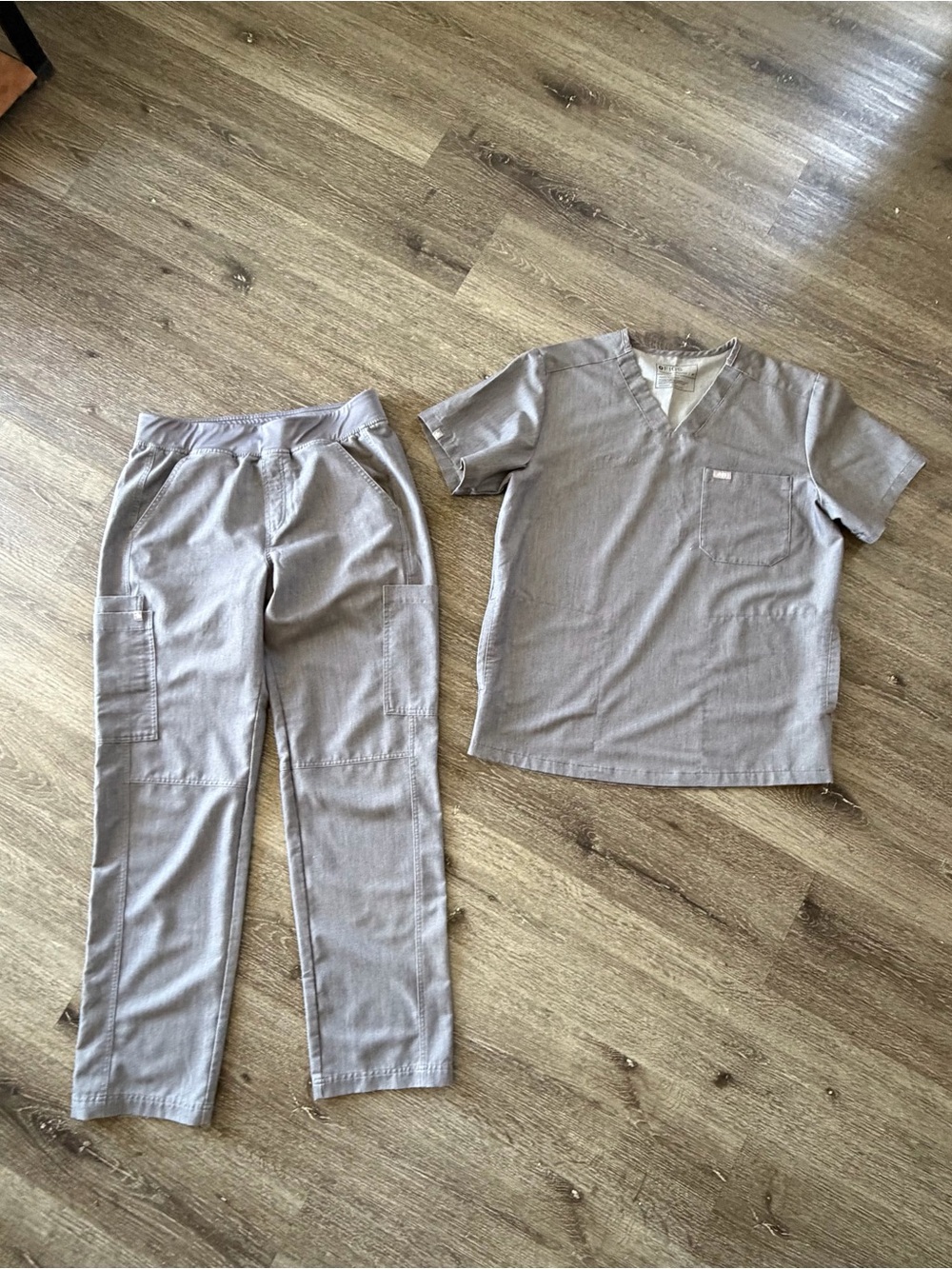 Figs woman’s Two-Piece Gray Pajama Set